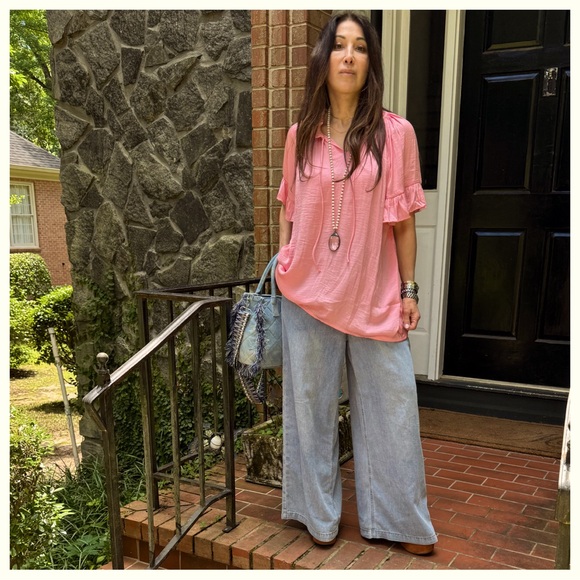 ShopEvelynne Tops - 34 Chic Flowy Relax Fit Top